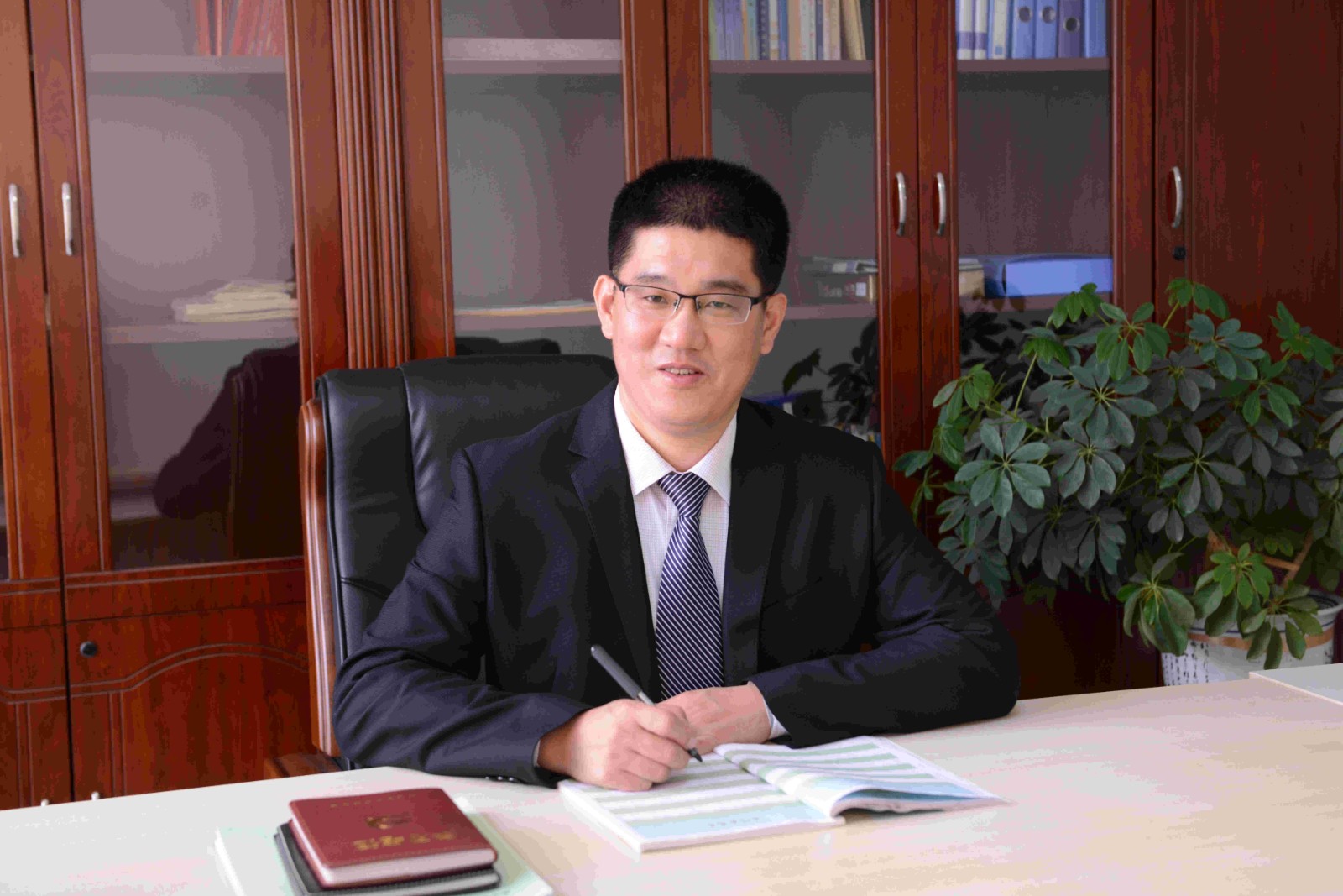 阎昭斐.jpg